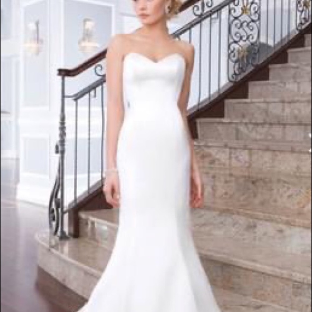 Strapless White Mermaid Wedding Dress